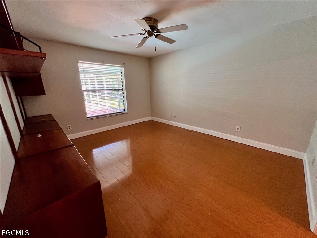 4116 SW 9th Place