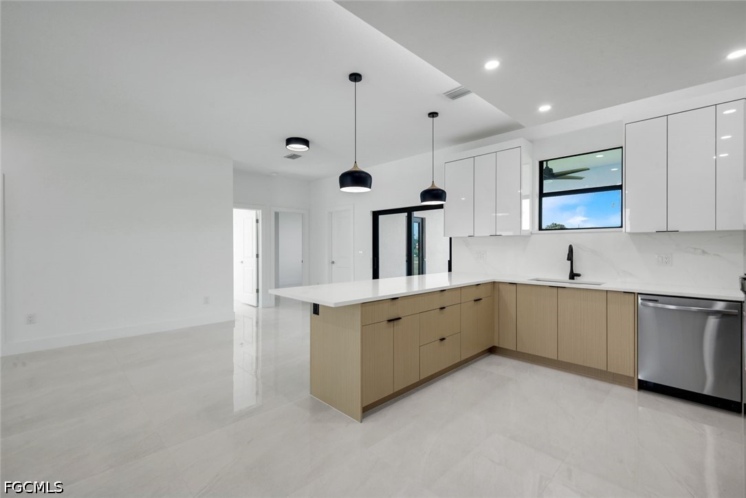 2754 NW 6th Street