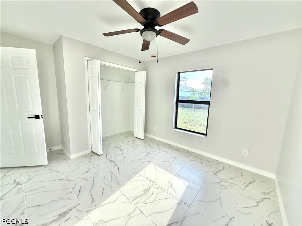 3006 NW Douglas Circle