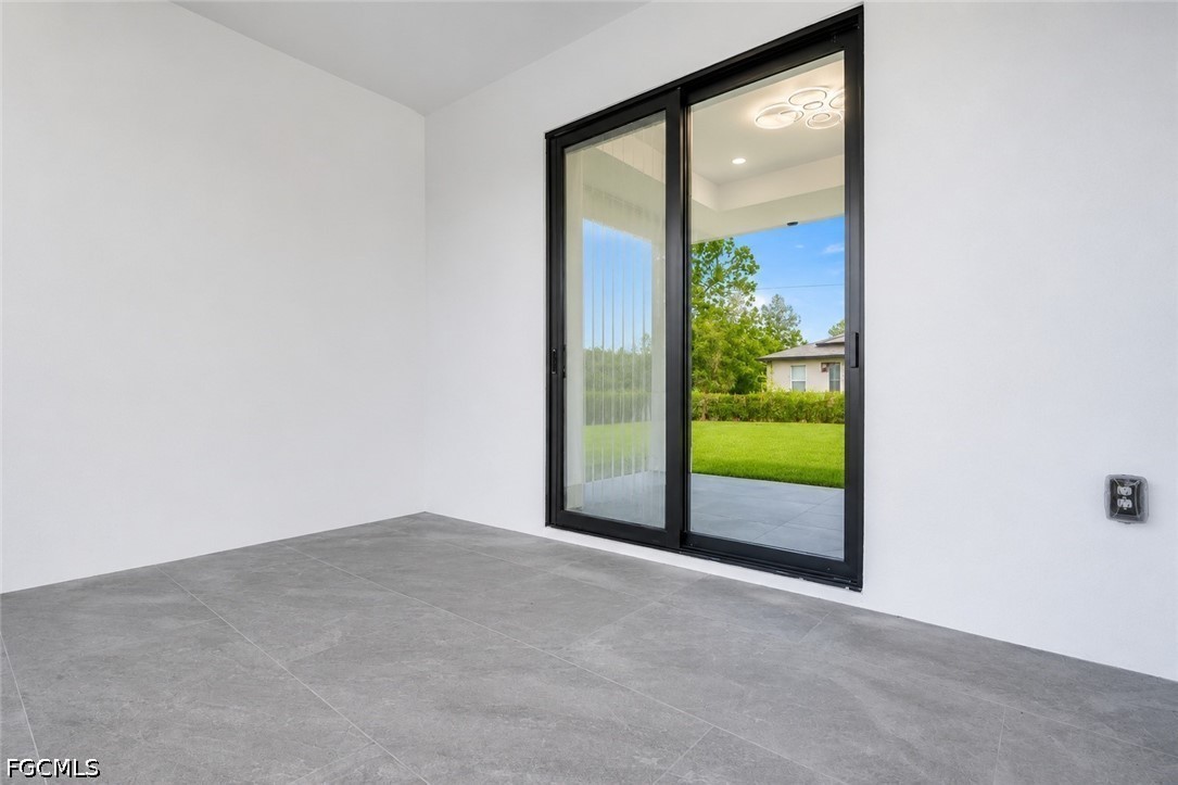 109/111  Harry Avenue