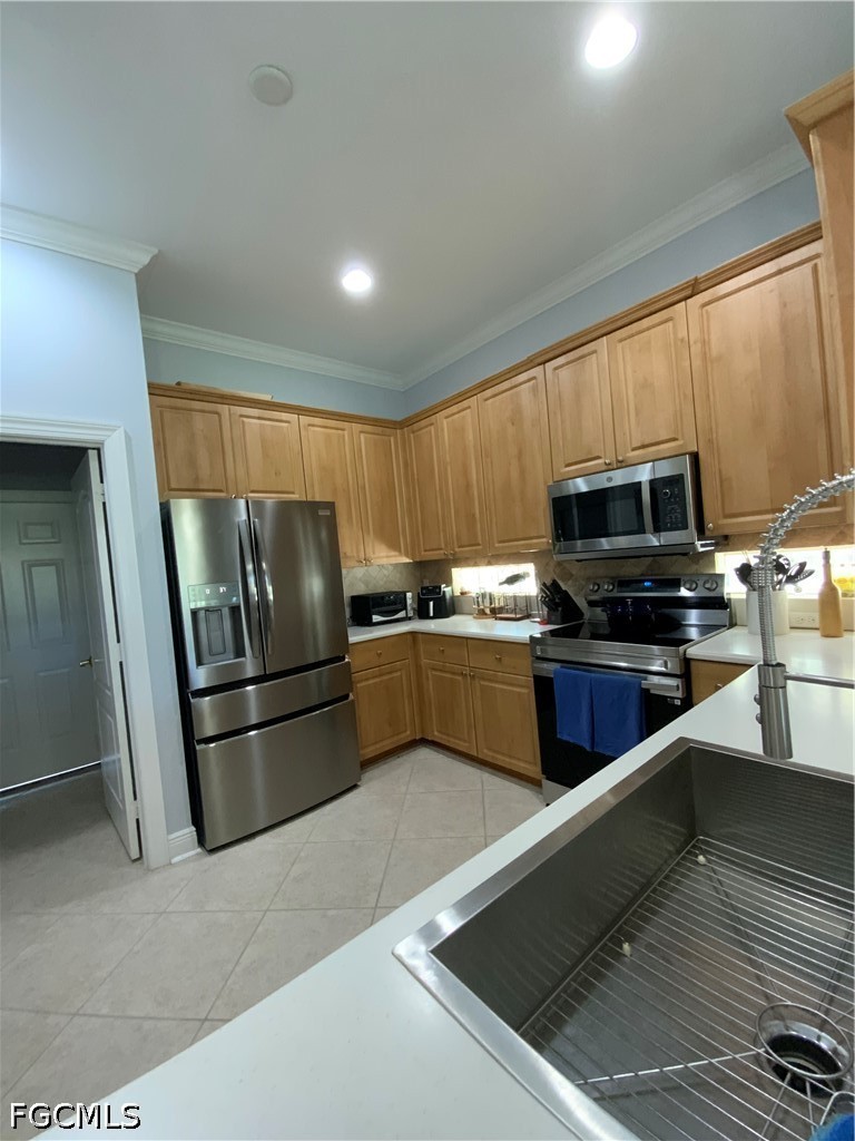 2565 Deerfield Lake Court