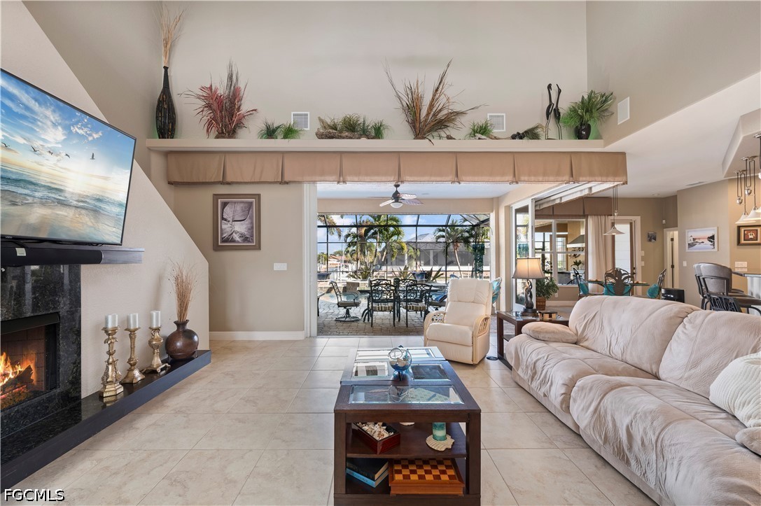48 Colony Point Drive