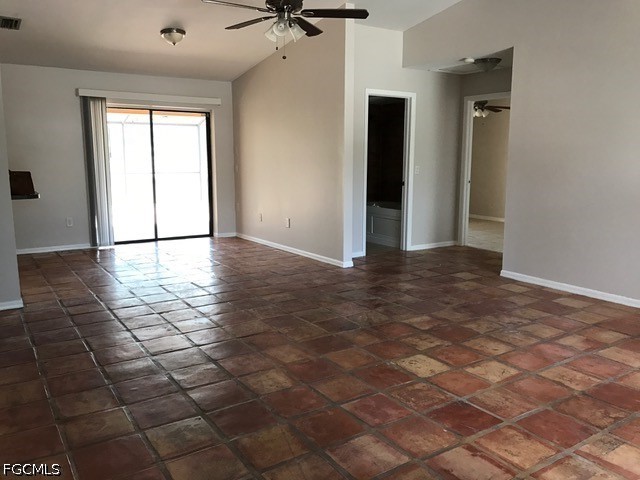 627 SE 10th Avenue