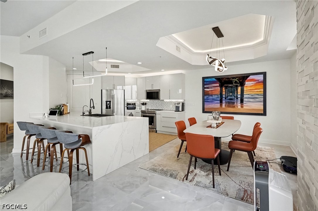 2090 W 1st Street, Apartment E2505