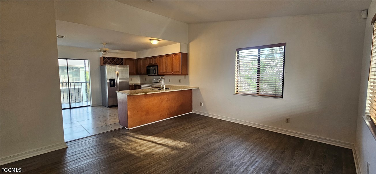 4904  Vincennes Court, Apartment 209