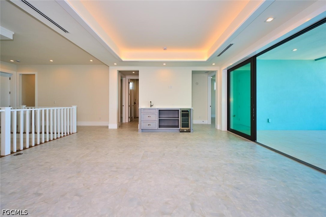938  San Carlos Drive