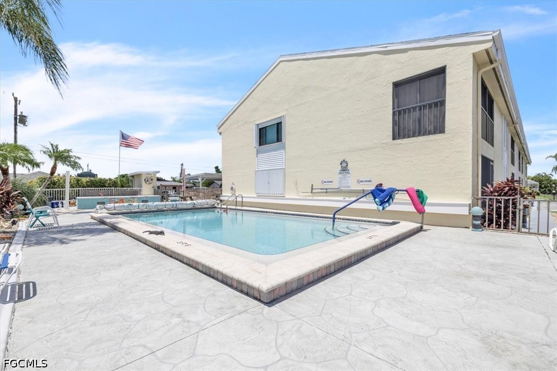 3631 SE 10th Avenue, COM_IPROPERTY_ABBV_APT 201