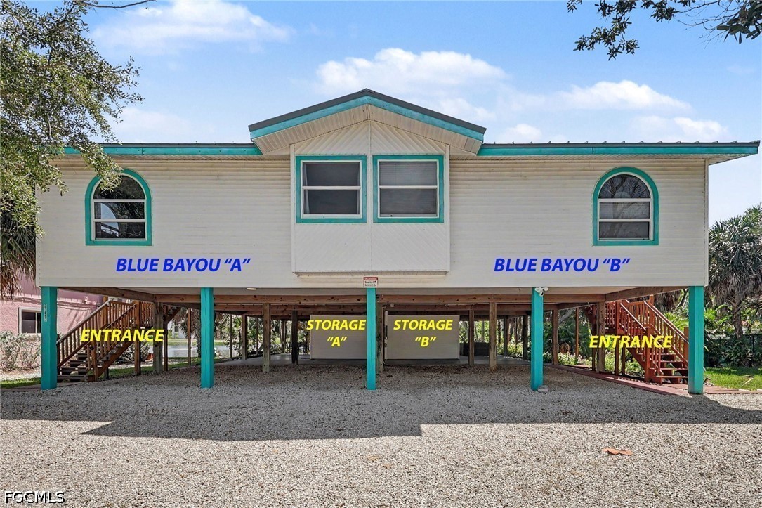 21697/699  Indian Bayou Drive