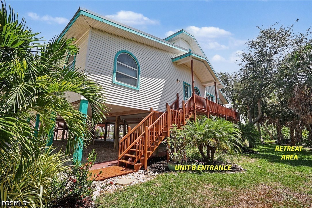 21697/699  Indian Bayou Drive