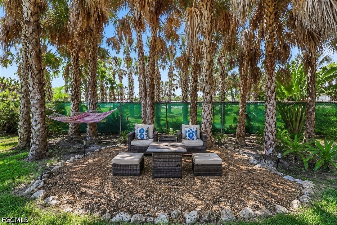 21697/699  Indian Bayou Drive