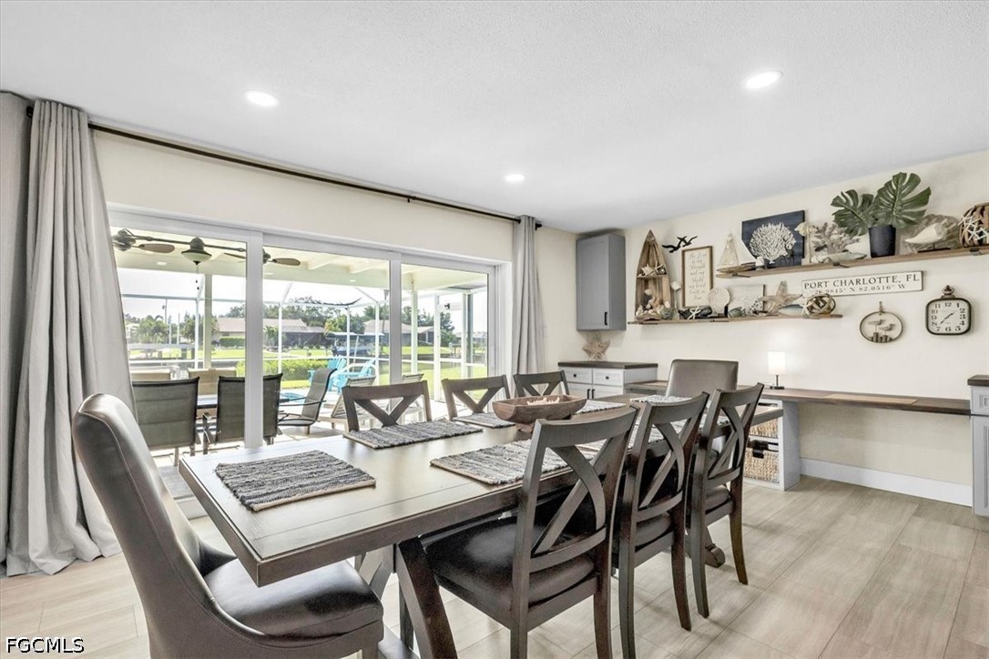 441  w Tarpon Boulevard
