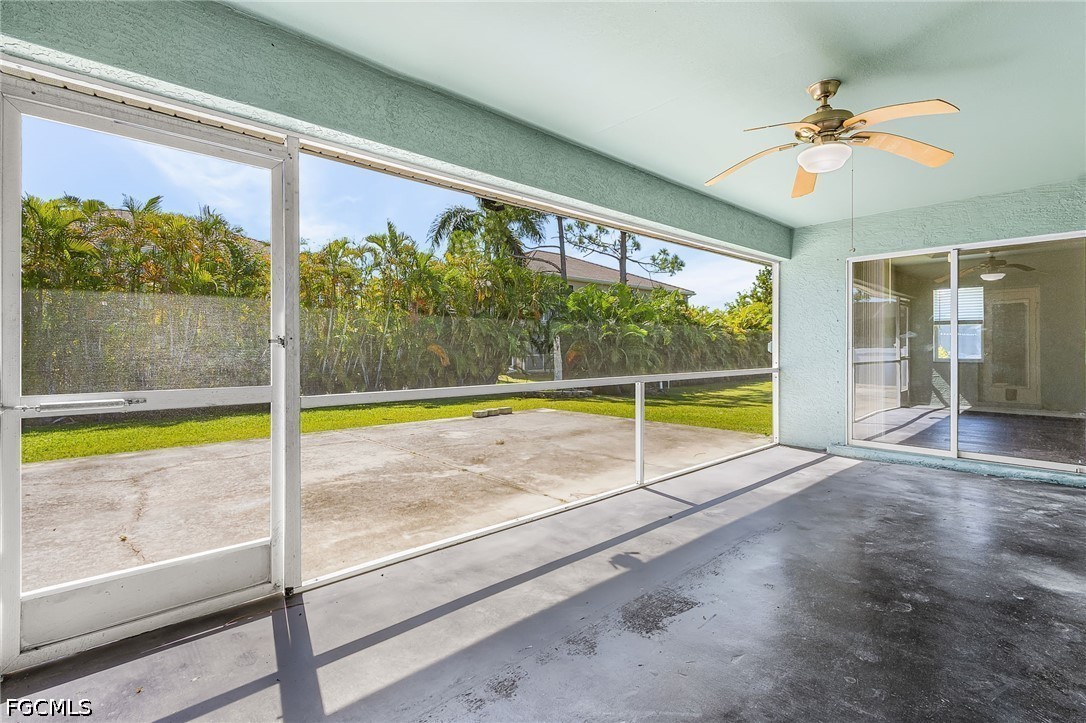 5215 SW 16th Place