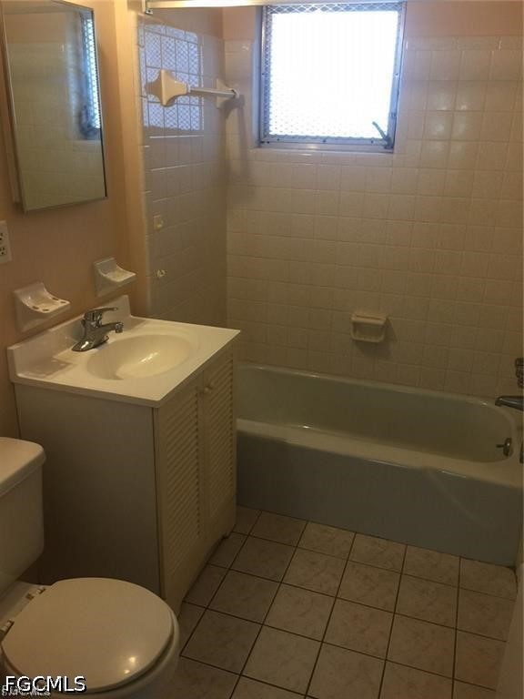 1114 Vineyard Place