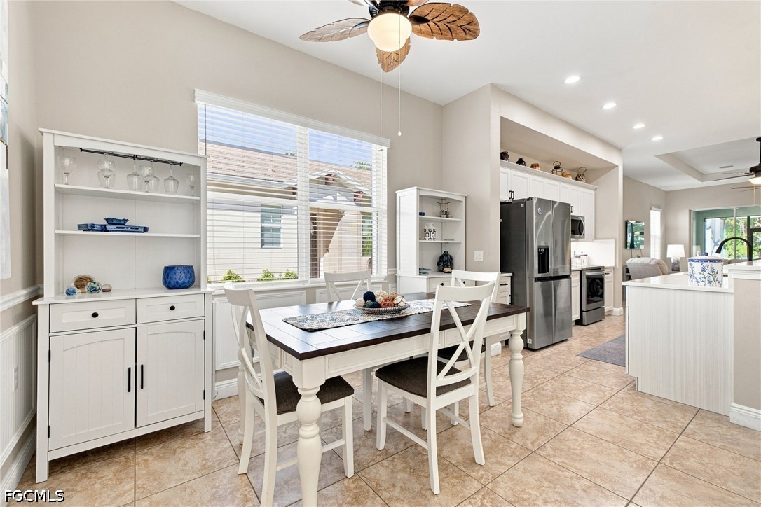 10694  Camarelle Circle