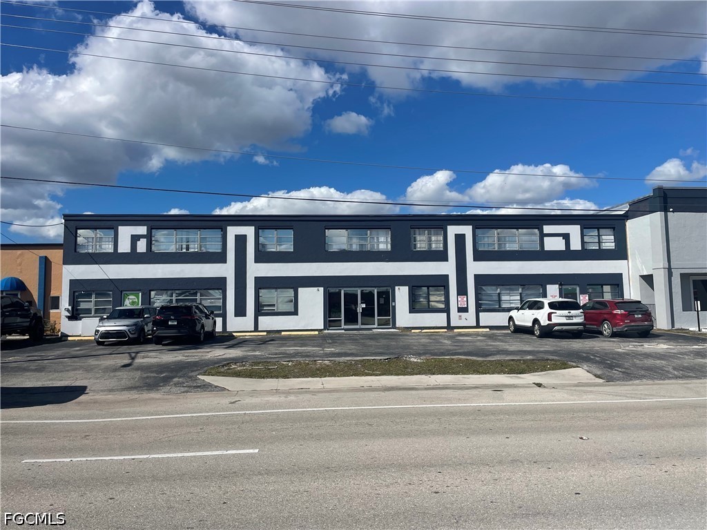 944  Country Club Boulevard