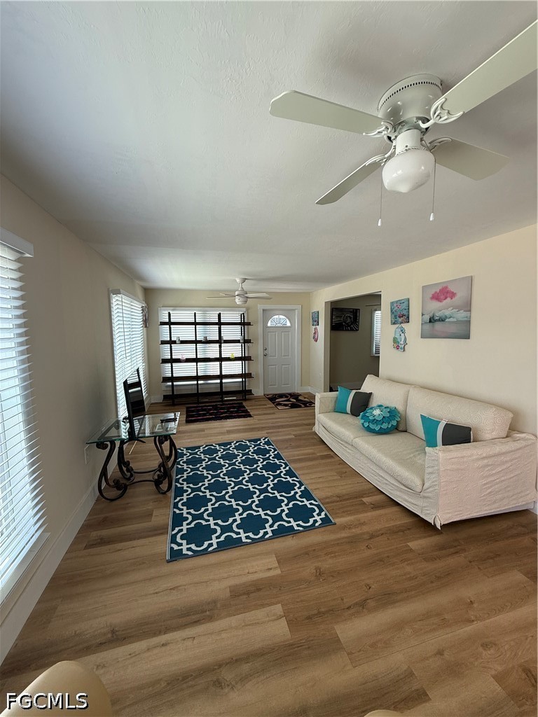 2112  lxora Court