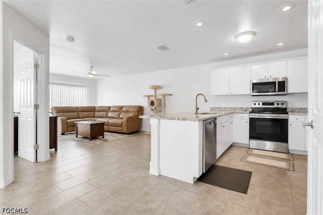405/407 NE 24th Avenue