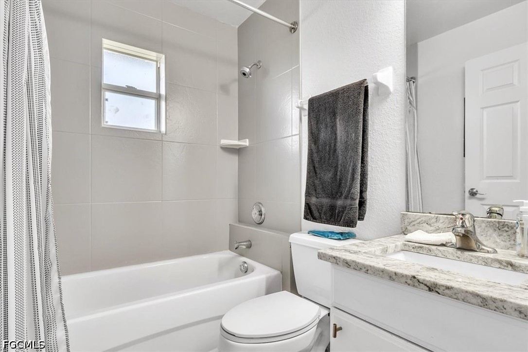 405/407 NE 24th Avenue
