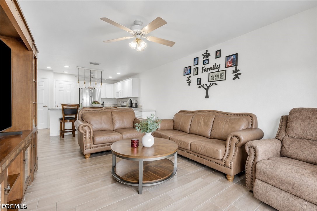 405/407 NE 24th Avenue
