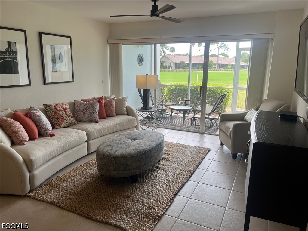 1724 Pine Valley Drive, Apt 114