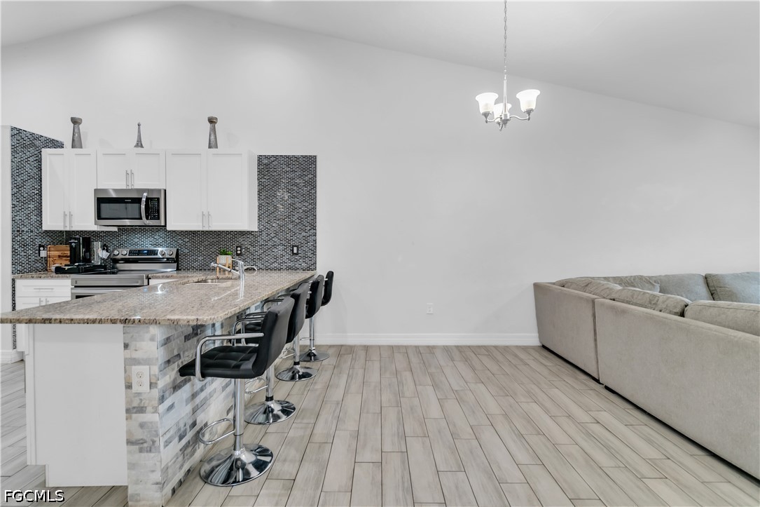 5061/5063  Locke Lane