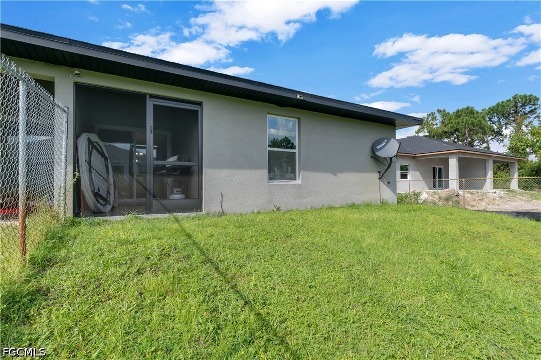 5061/5063  Locke Lane