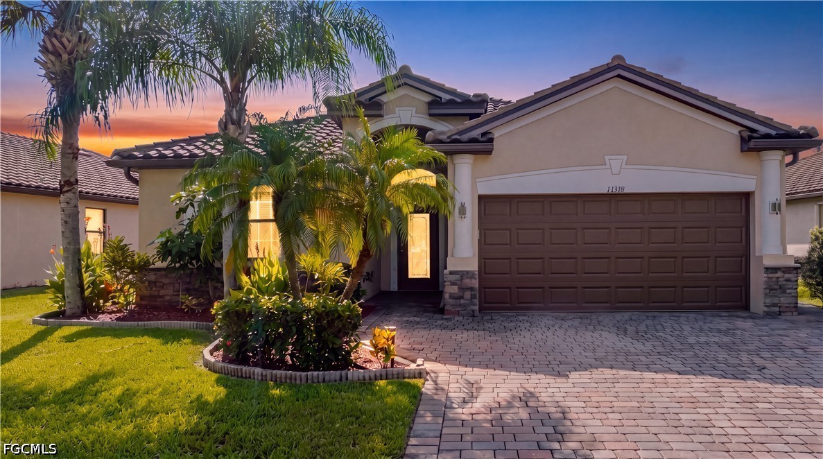 11318  Red Bluff Lane