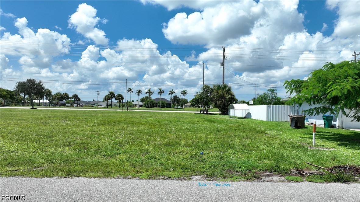 2104 NE 16th Place
