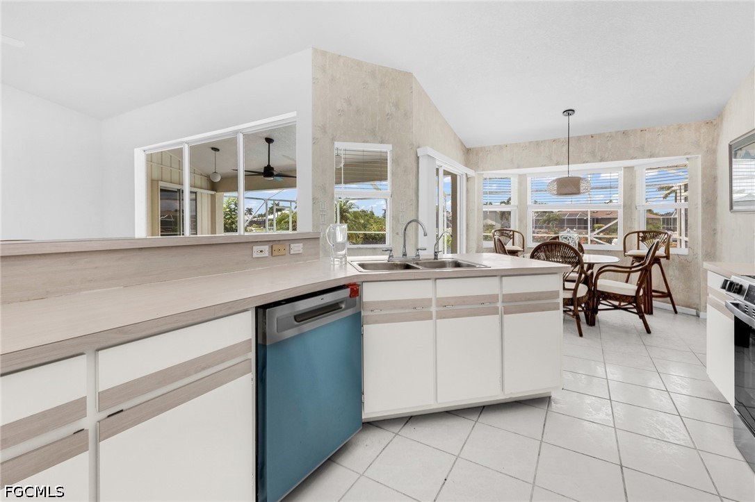 1352 Pine Siskin Drive