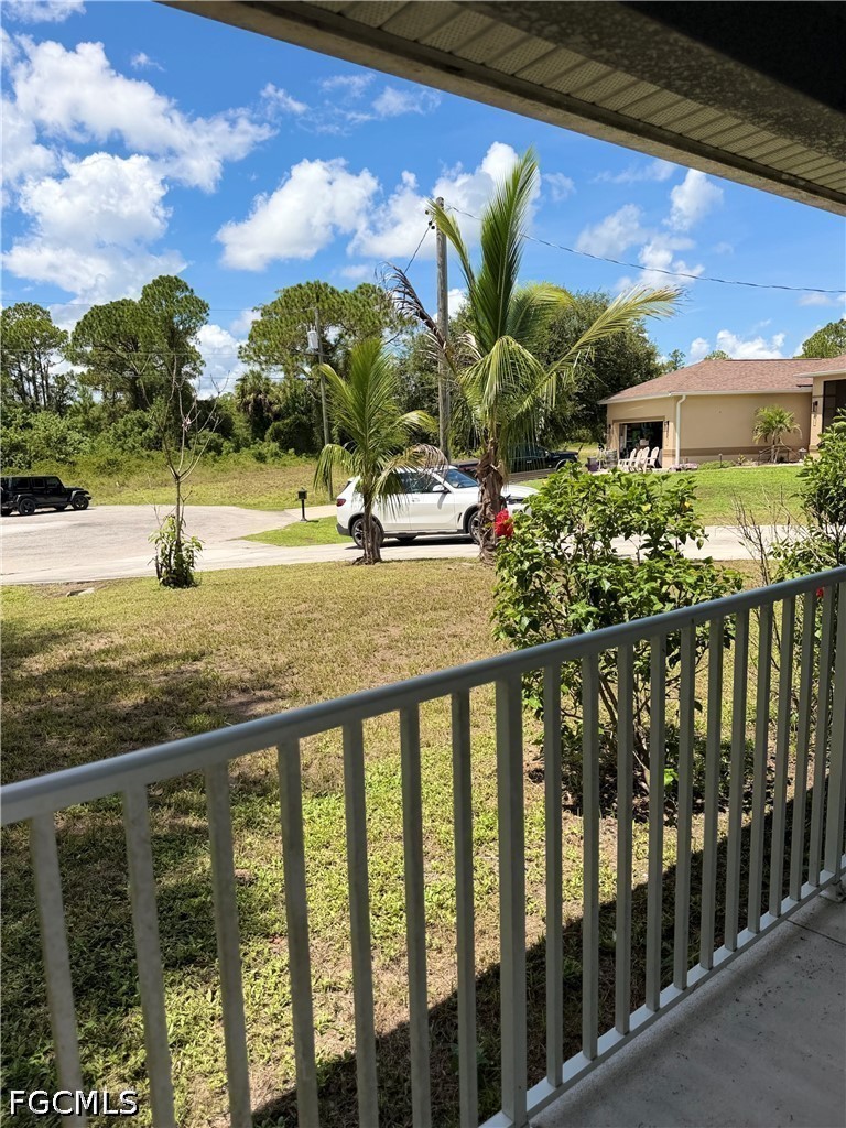 8007  Royal Court