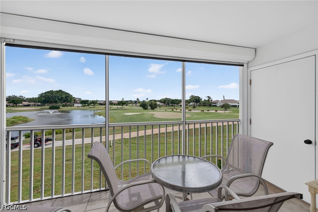 1660  Pine Valley Drive, Apt 201