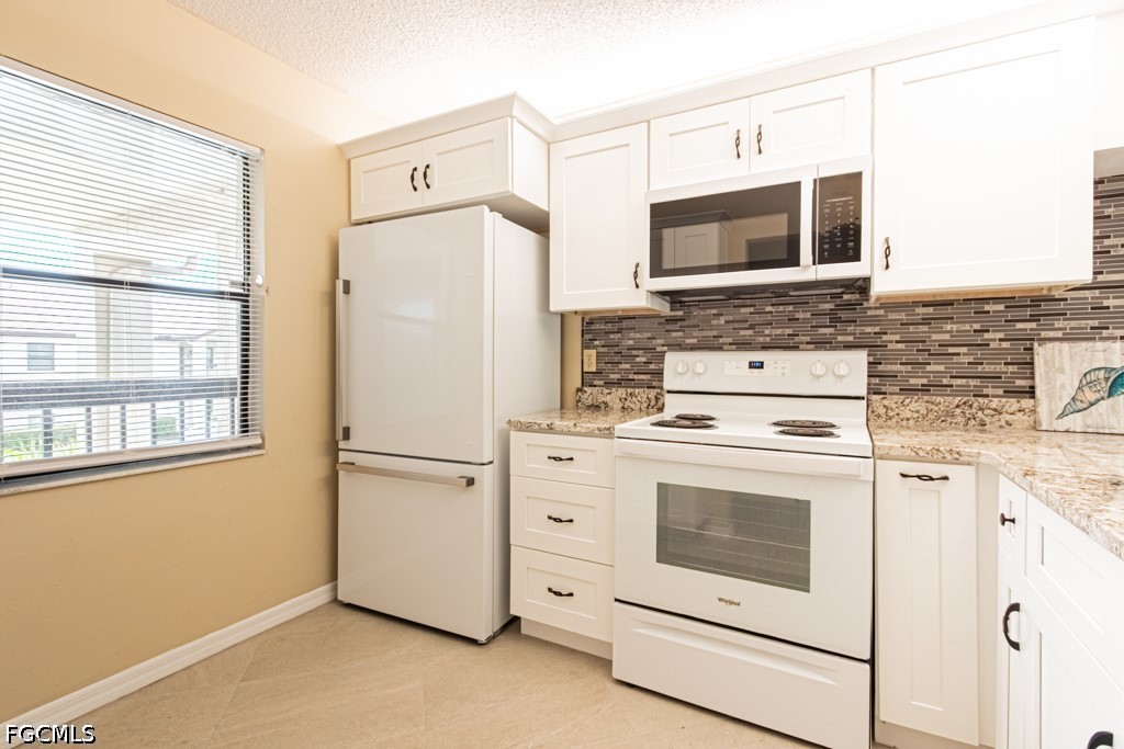9275  Lake Park Drive, Apt 204