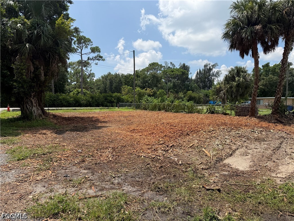 1209  Laurel Drive