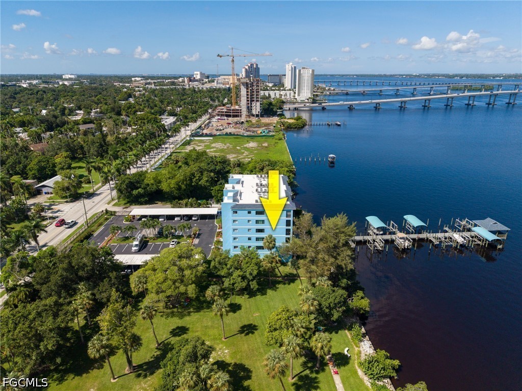 2711 First Street, Apt 304