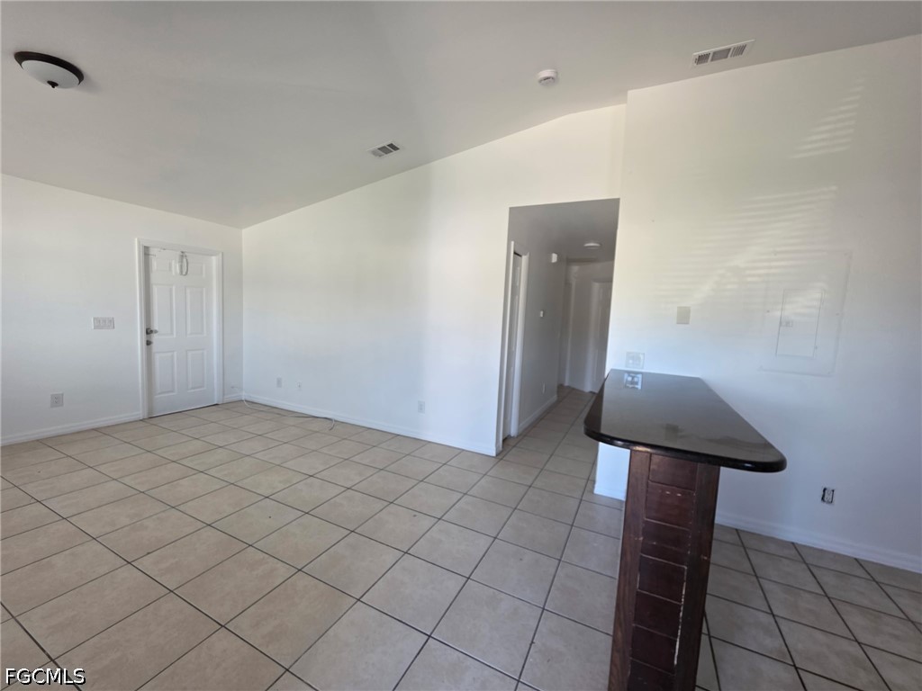 1248  Columbus Boulevard, Apt B