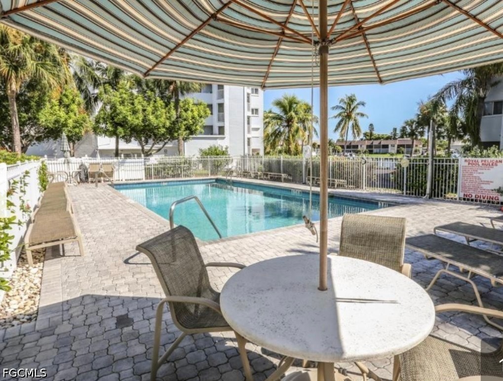 4521 Bay Beach Lane, Apt 324