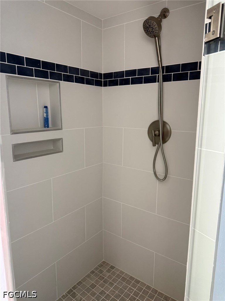 828 Victoria Drive, Apt C7