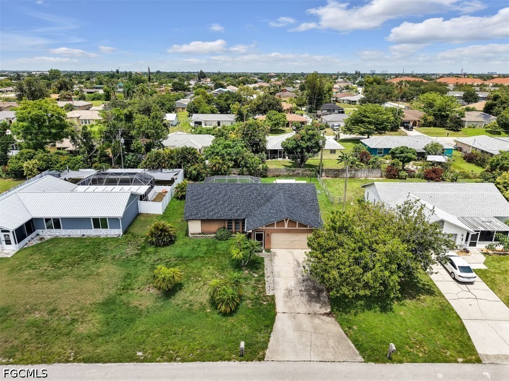 209 NE 9th Court