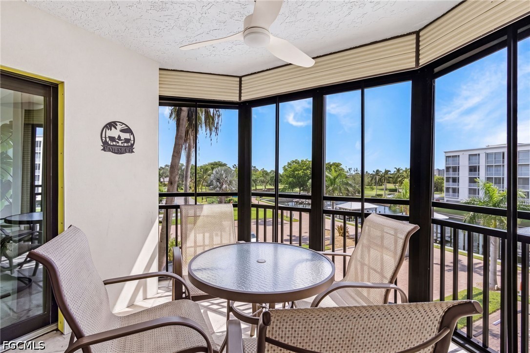 4263  Bay Beach Lane, Apartment 314