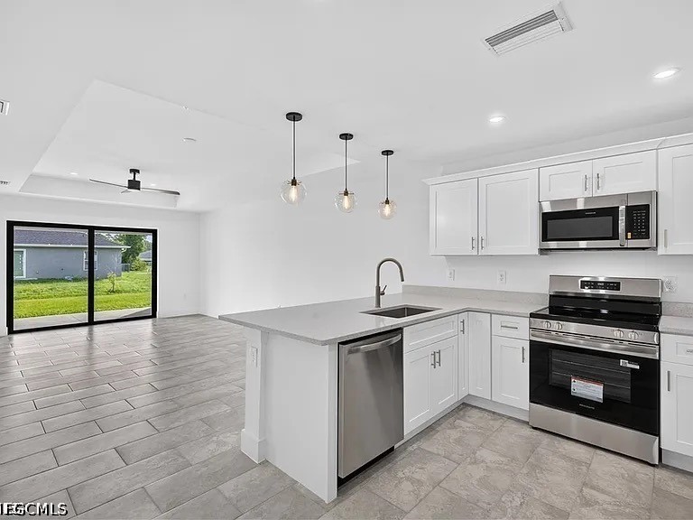 4688 Golfview Boulevard