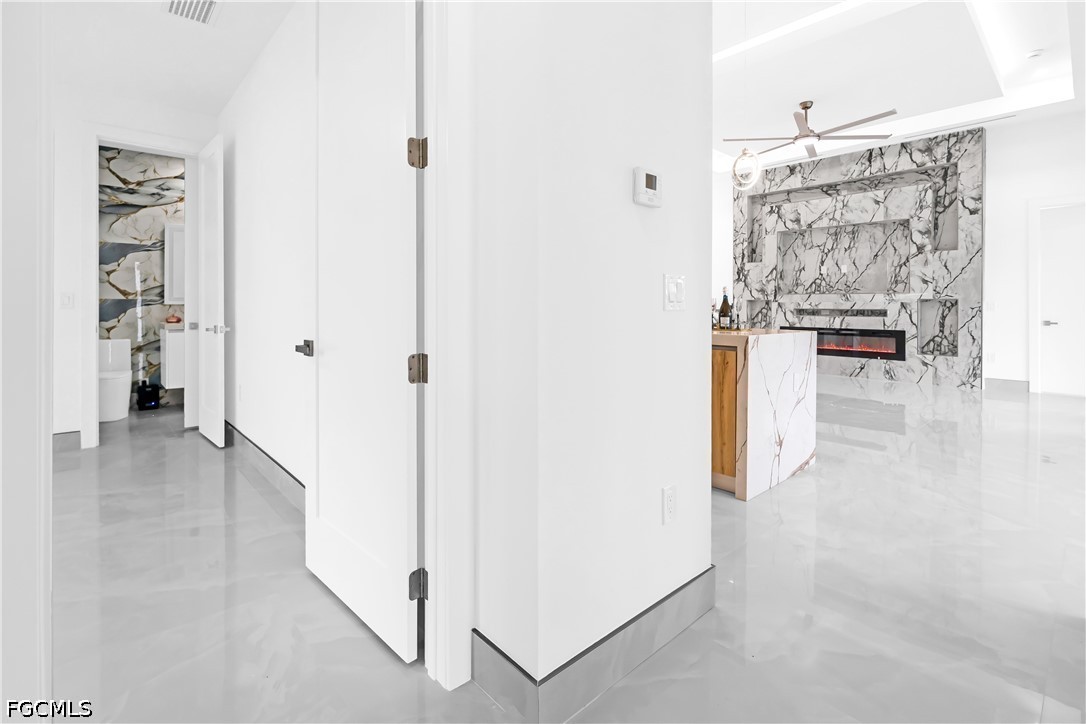 305 SW 15th Terrace