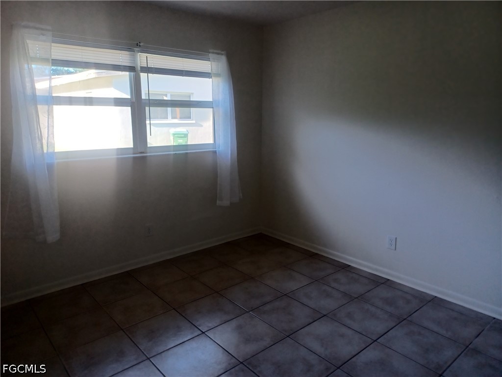 4911 York Street, Apt 4