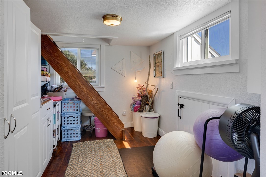 9247  Dimmick Drive