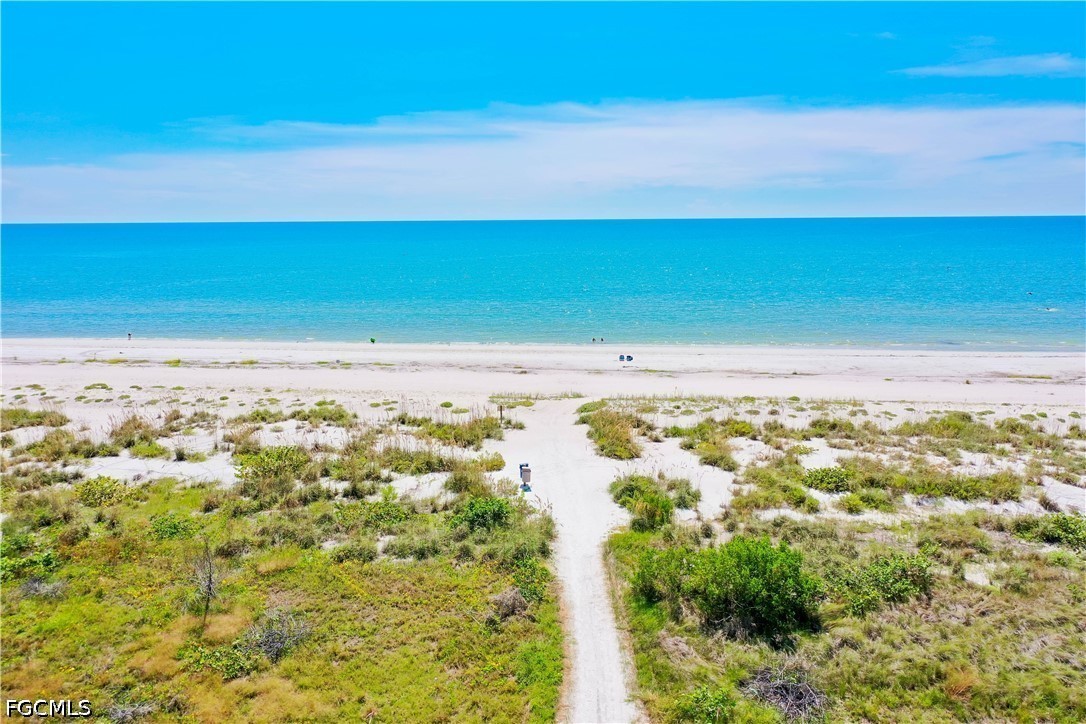 6053/6055  Gulf Road