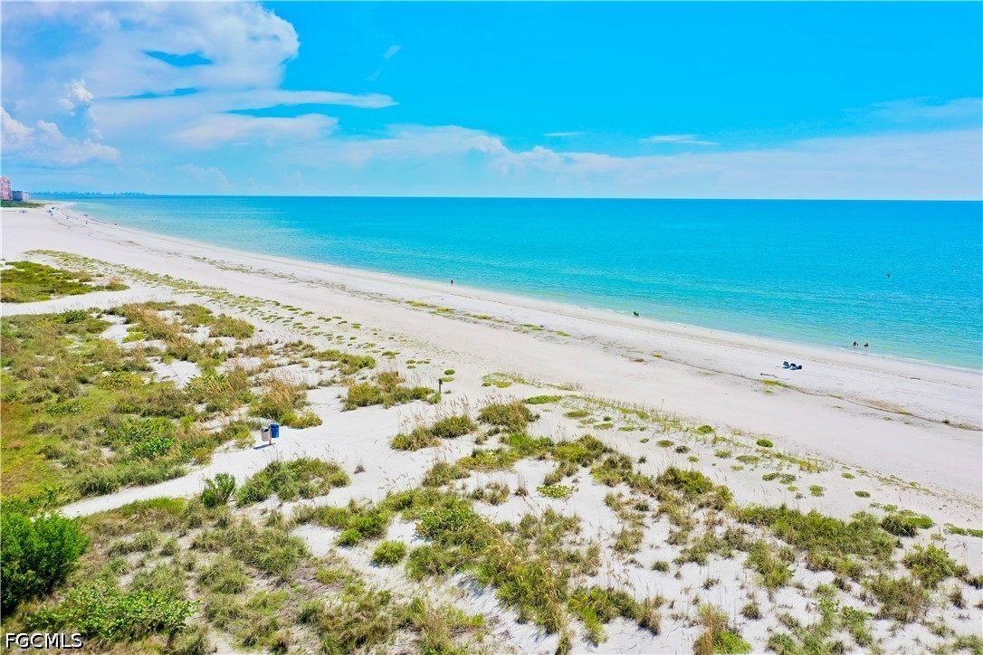 6053/6055  Gulf Road