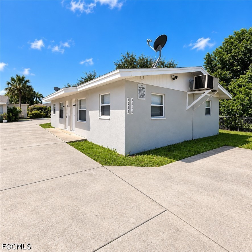 3236 Dora Street