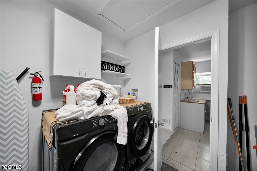 1147 SW 39th Street