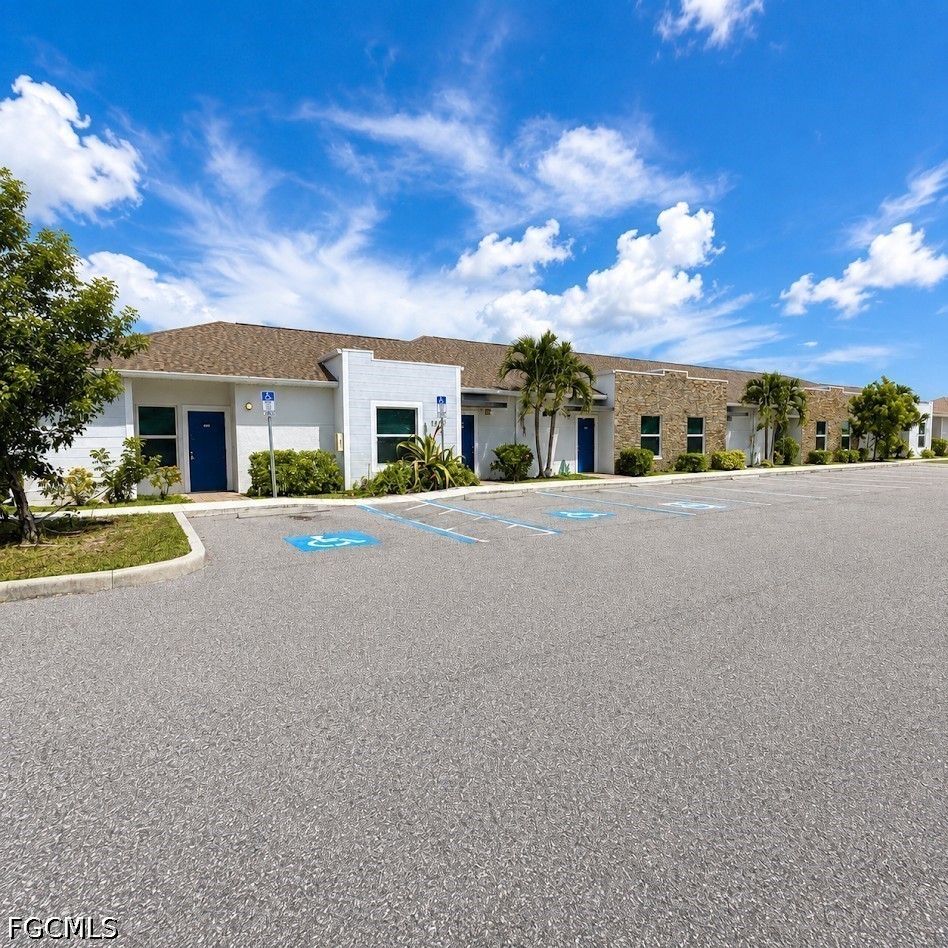3313 SW 8th Place, Apt 107