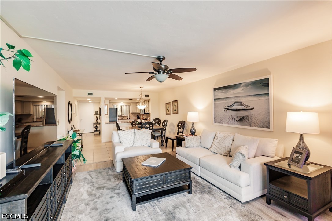 4210  Steamboat Bend, Apt 405