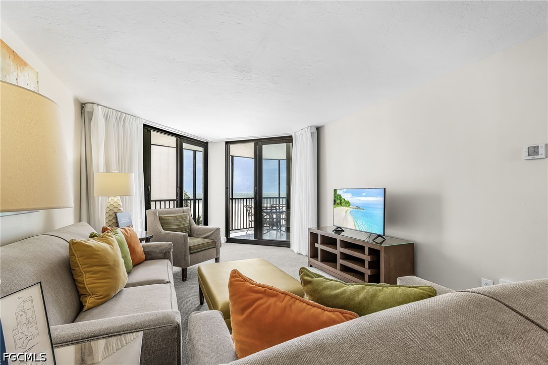 6640 Estero Boulevard, Apt 401